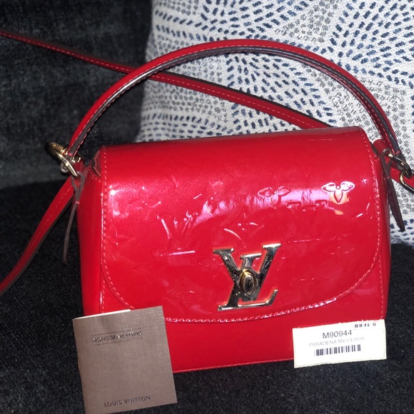 Vernes Pasadena cherry red Louis Vuitton bag - Picture 1 of 3